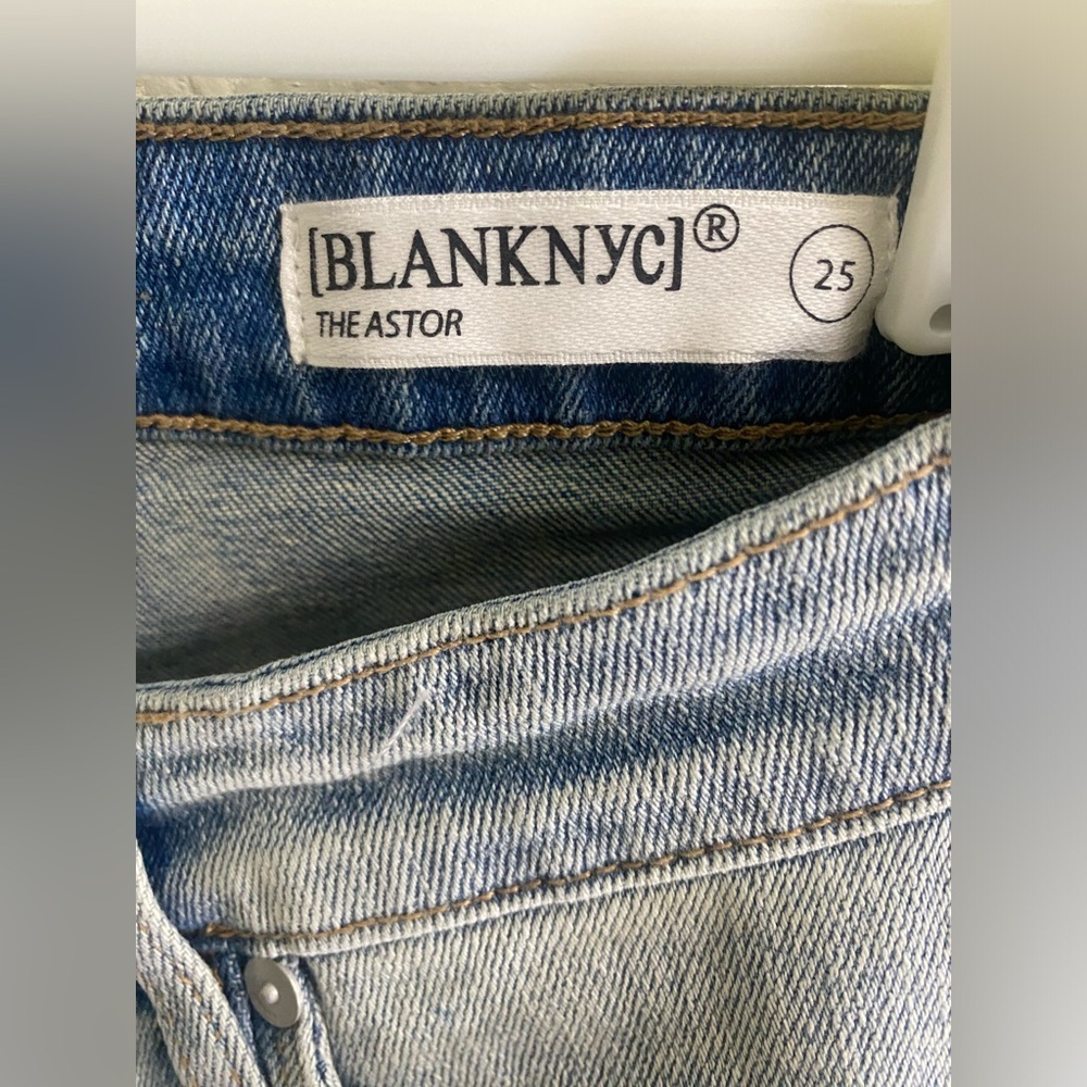 Blank NYC The Astor Cut-off Short size 25 - Picture 3 of 5
